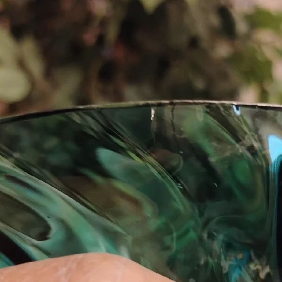 Vintage Elegant Green Glass Vase (Set Of 2) - Picture 9 of 13